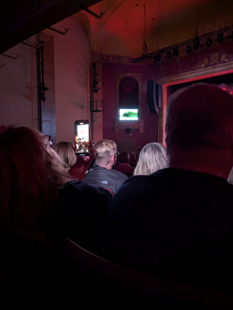 Photos Where People Clearly Lack Respect for Society