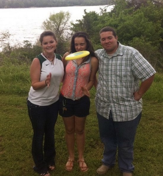 Frisbee En Route to Face