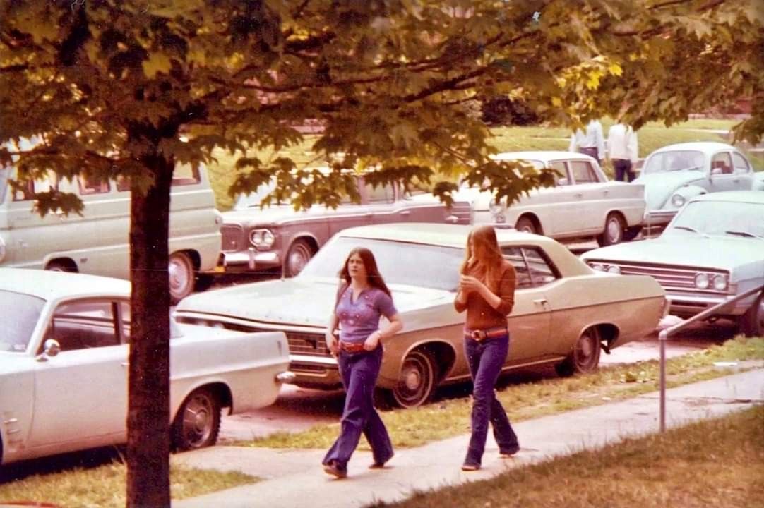 Sidewalk Supermodels