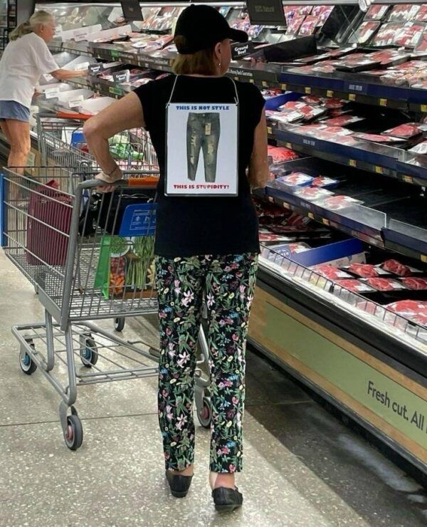 Fashion Police, Self-Appointed