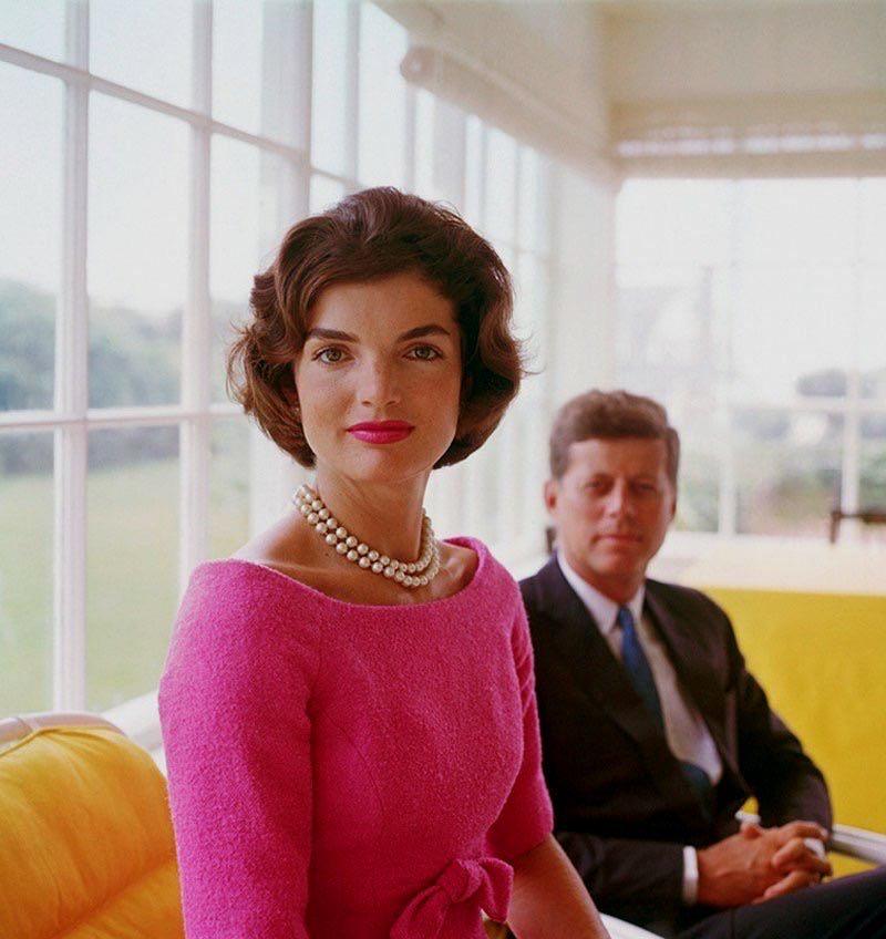 Modern first lady with charm.