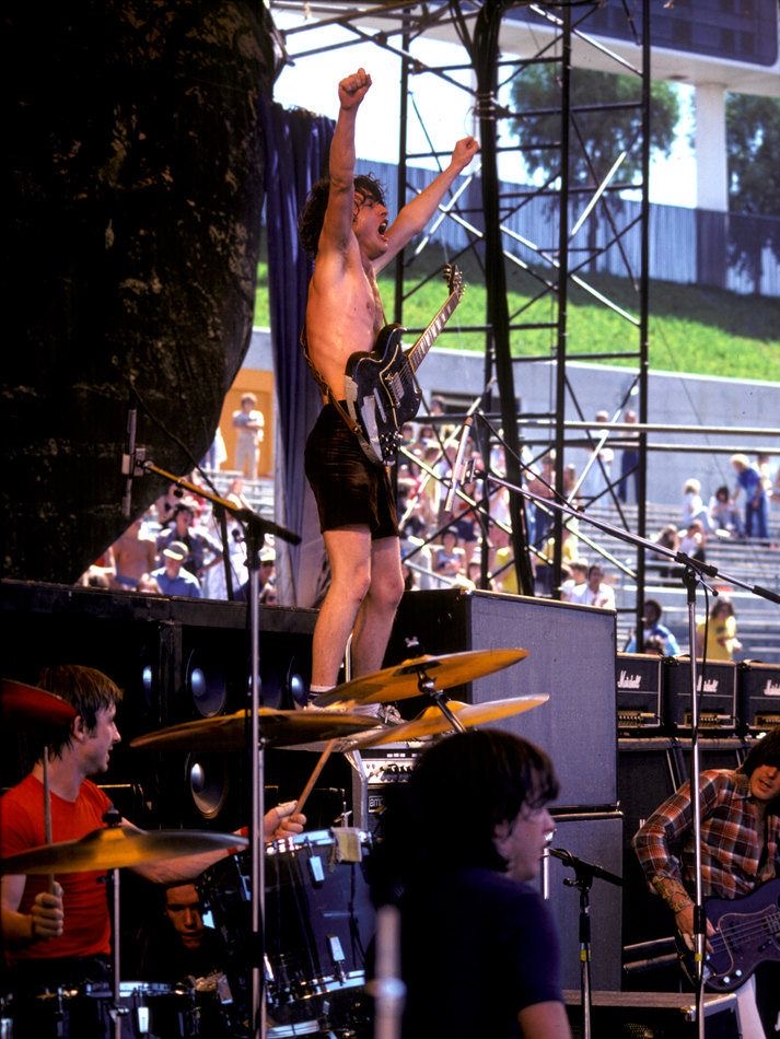 AC/DC