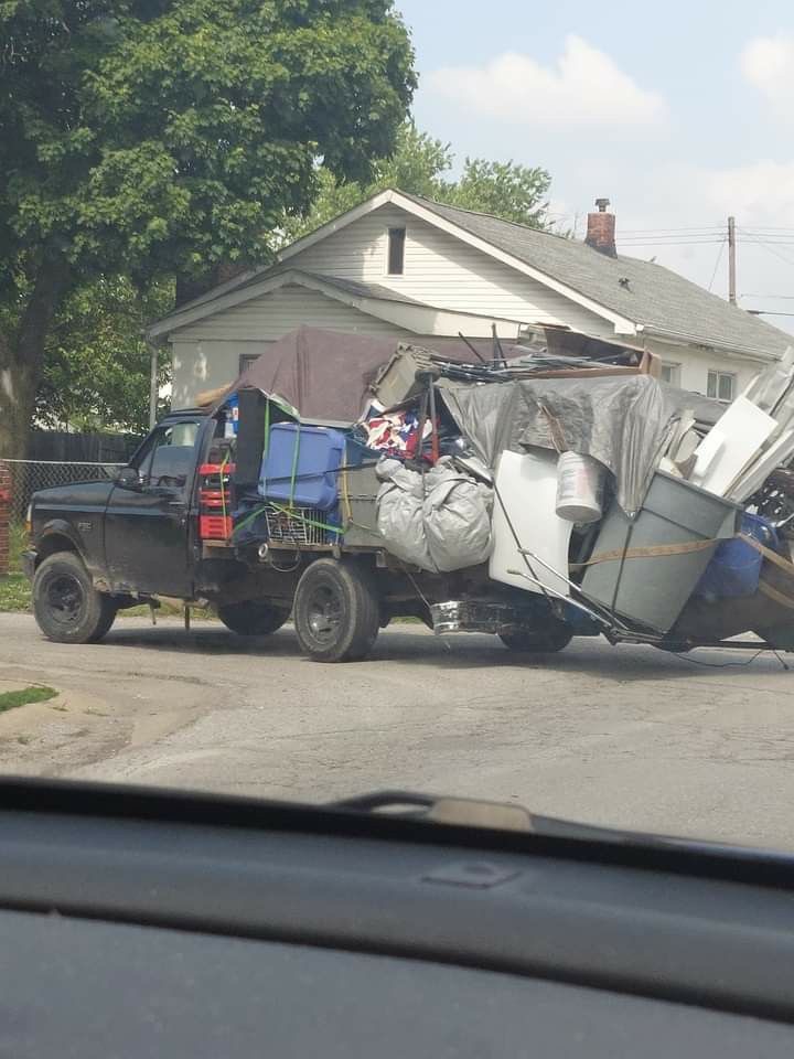 Truck Moving Trash