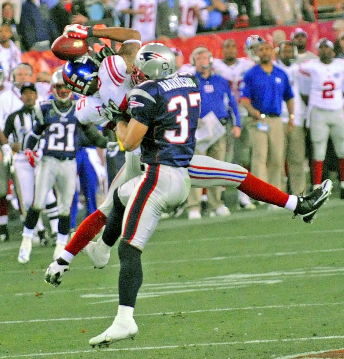 Super Bowl XLII’s Helmet Catch