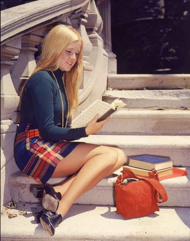 Studying but make it chic