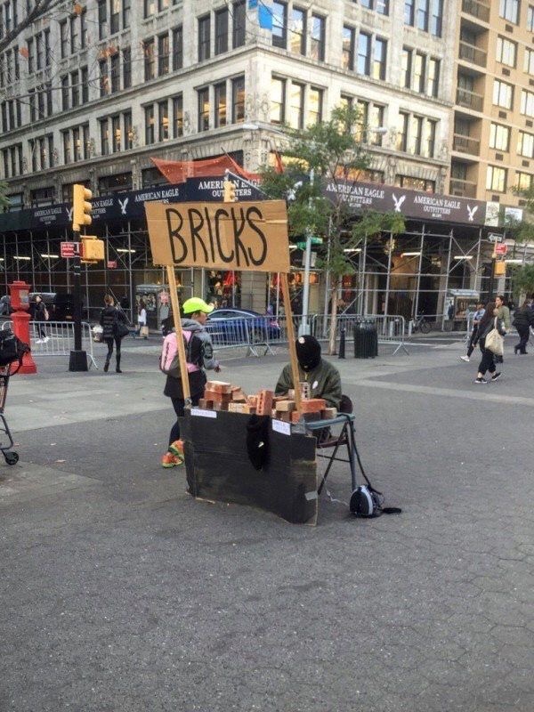 Street Brick Vendor
