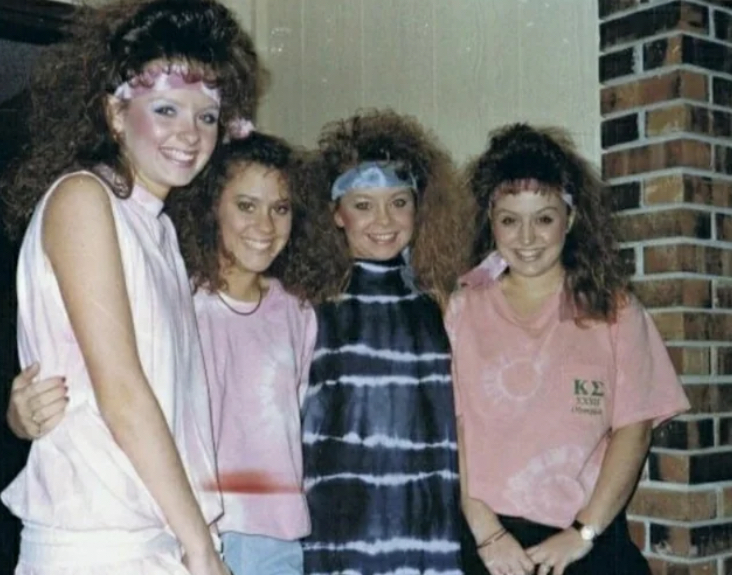 Gym Clothes That Look Like a Music Video