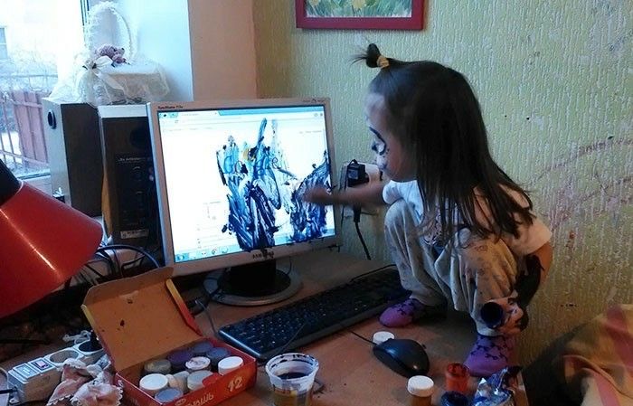 Kid Paints Computer Screen