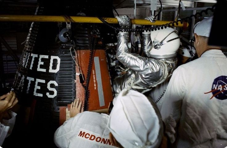 Space Capsules’ Retro-Rockets