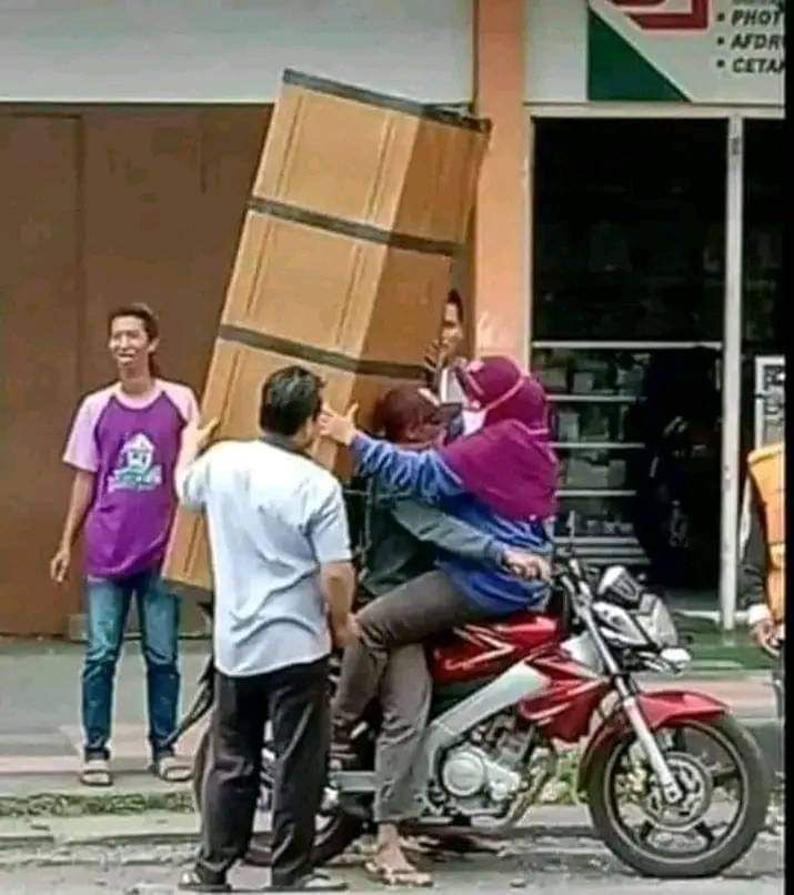 The Human Windshield Couple