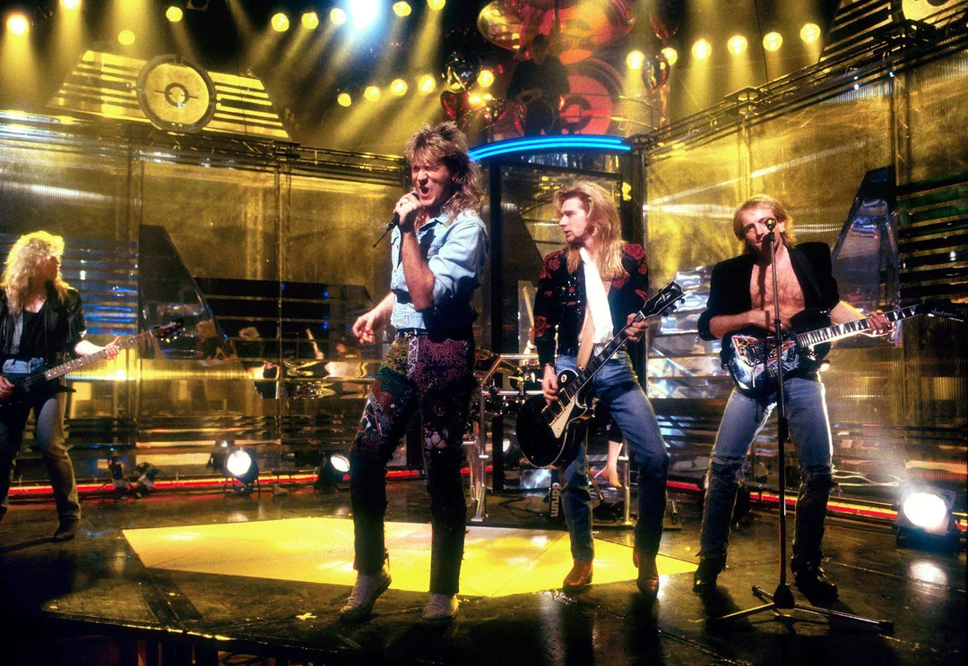 “Pour Some Sugar On Me” era, 1987