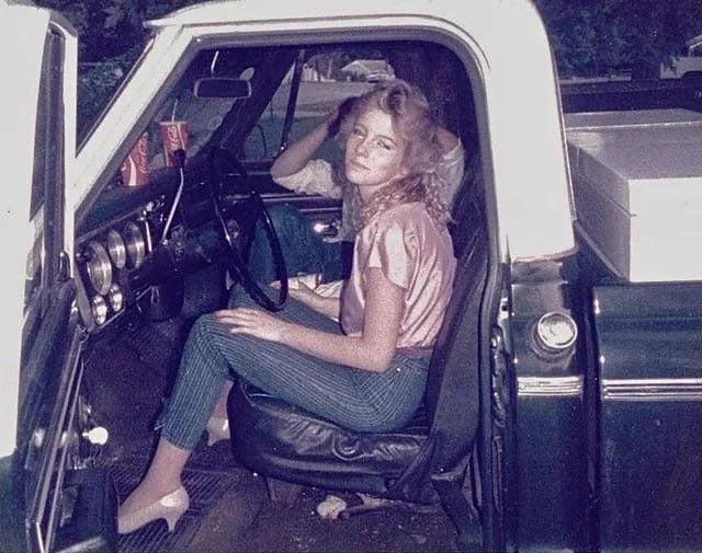 Sweetheart in the car