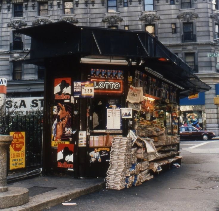 New York City Newsstand, 1990s