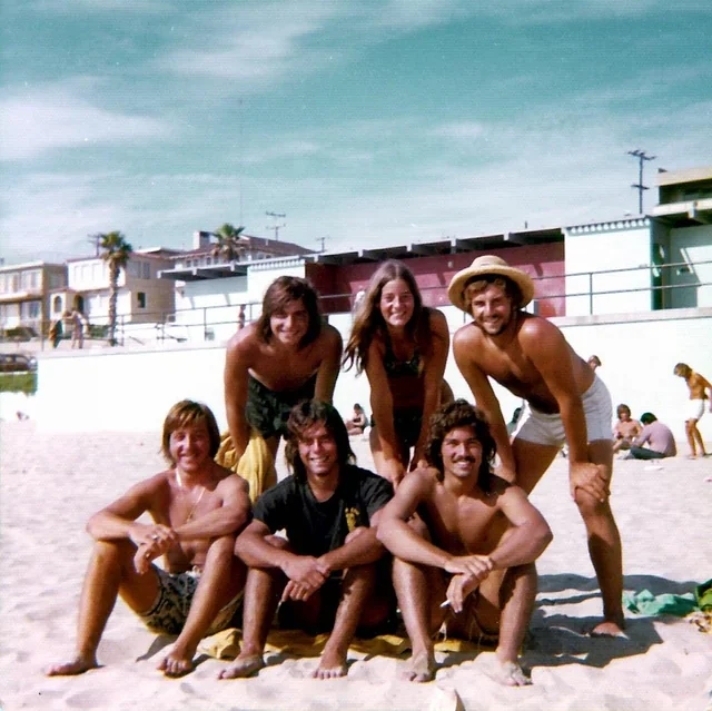 Manhattan beach crew, 1977