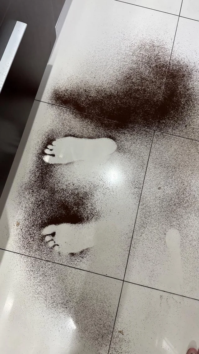 Coffee footprints