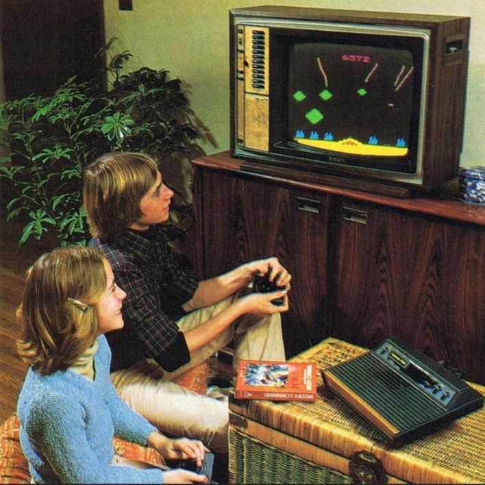 Atari 2600 Cartridges / Early Game Consoles