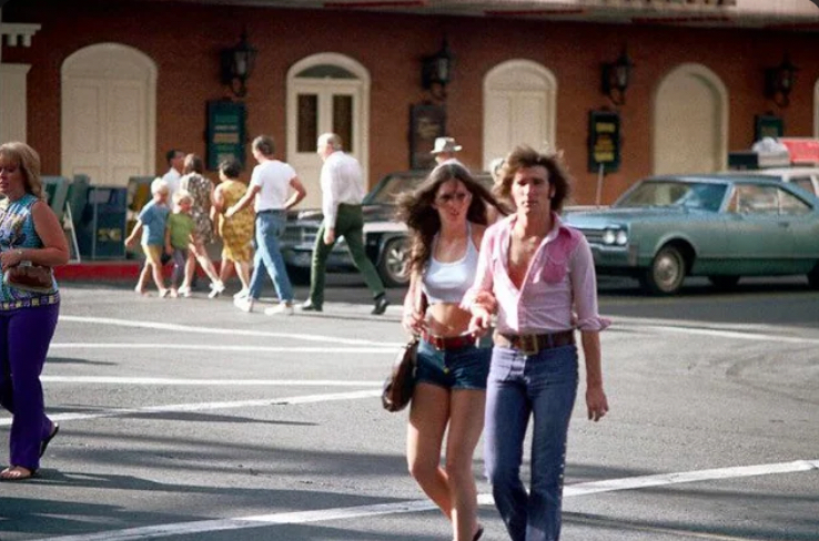 ’70s Street Romance