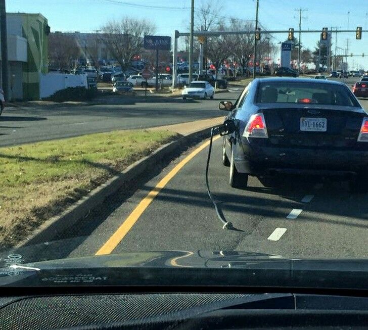 Car Drives Off With the Gas Pump Still Attached
