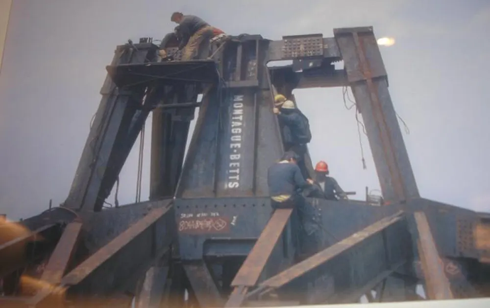 Assembling the steel joints