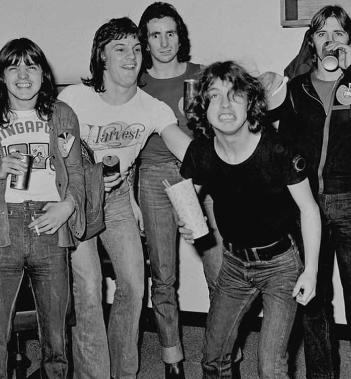 AC/DC