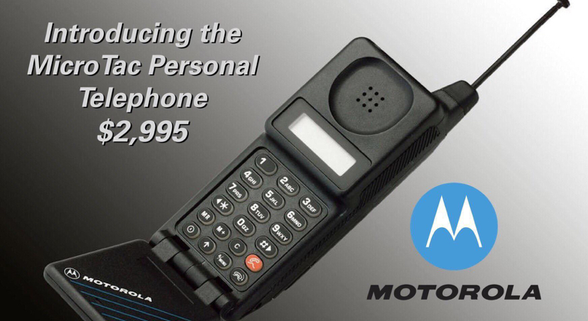 Motorola MicroTAC 9800X (smaller than DynaTAC, still huge by today’s standards)