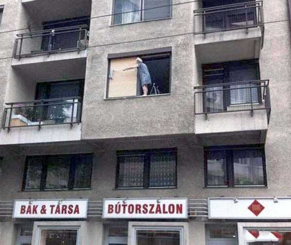 Photos Showing Common Sense isn't So Common