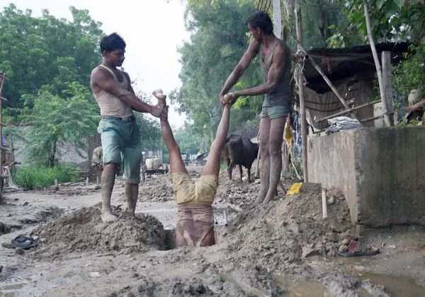 Photos Showing Common Sense isn't So Common