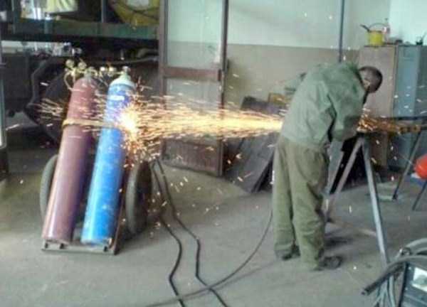 Photos Showing Common Sense isn't So Common