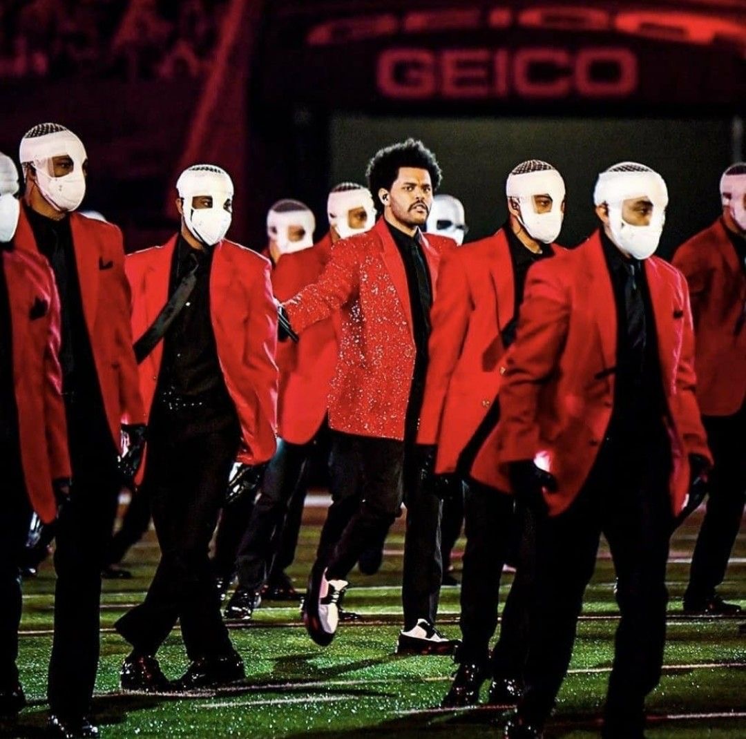 15 Fun Super Bowl Moments That Didn’t Involve Football | eBaum's World