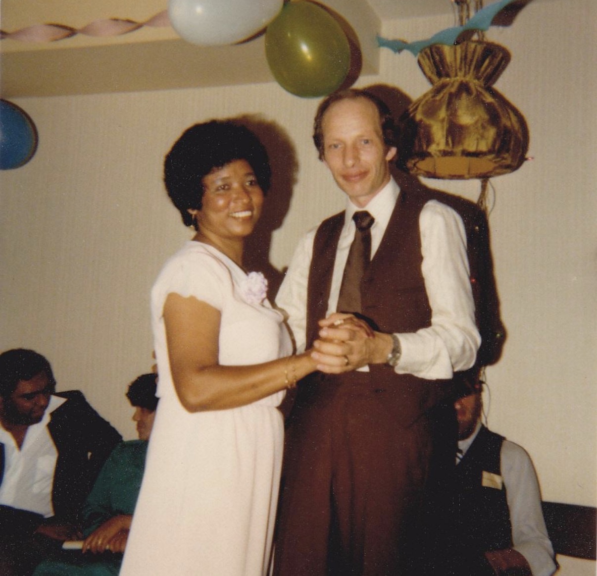 20 Photos Showing Love Was Always Ahead of Its Time | eBaum's World