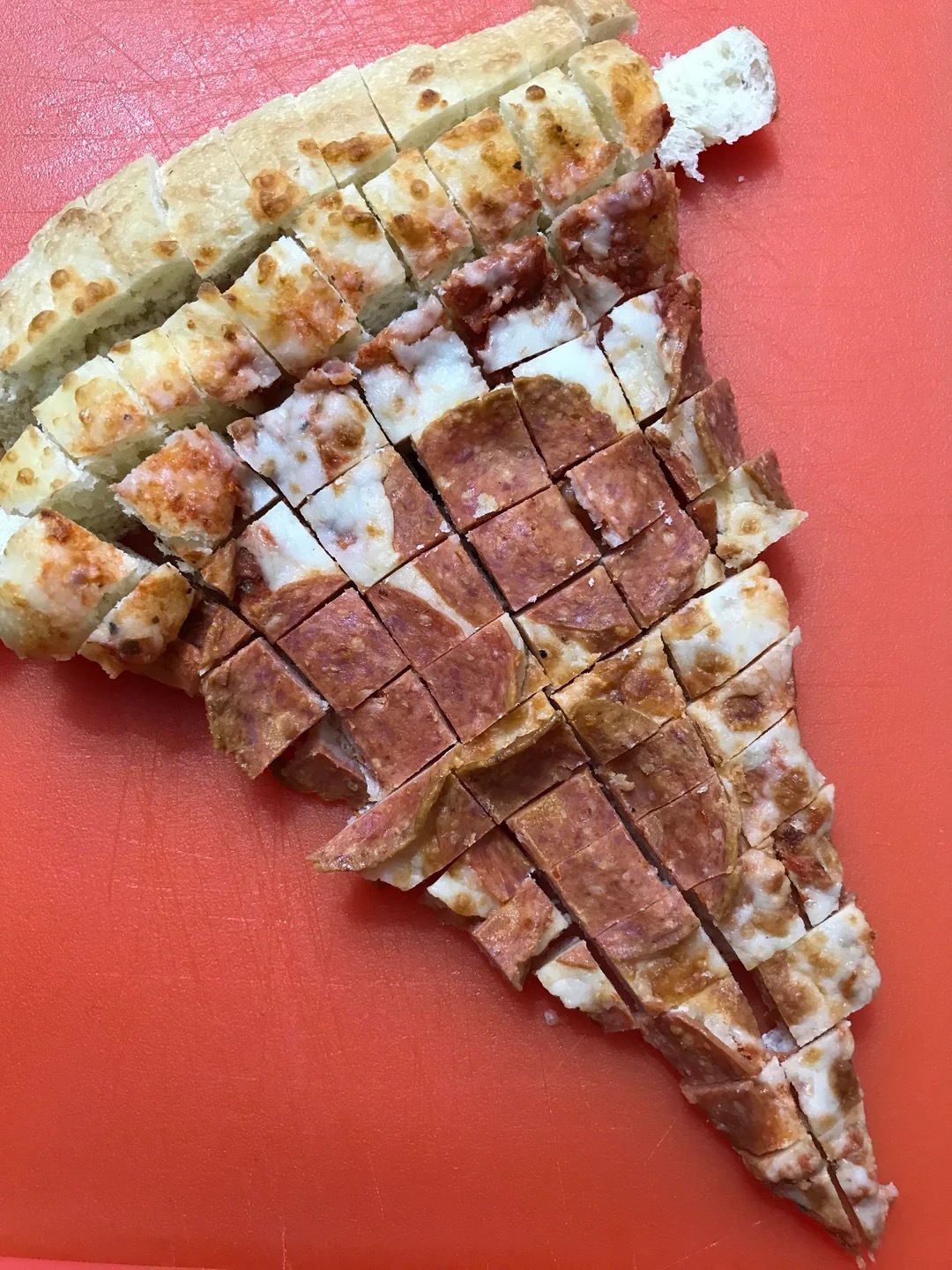 14 Pizza Crimes Against Humanity | eBaum's World