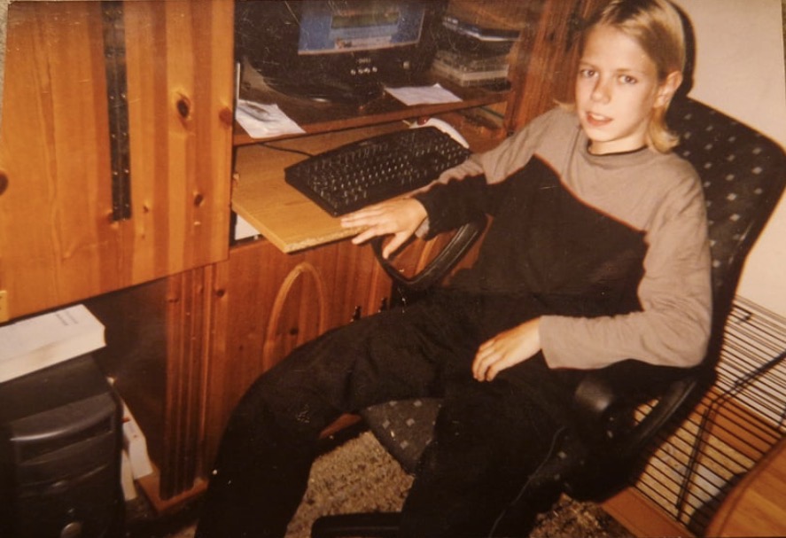 20 Photos of What Bored Used to Look Like in the 1990s | eBaum's World