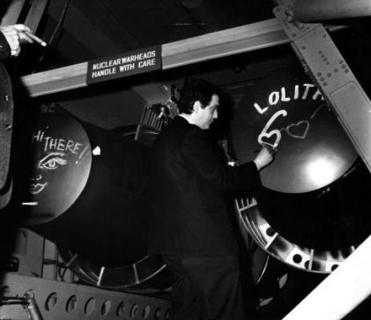 Stanley Kubrick - Dr. Strangelove or: How I Learned to Stop Worrying and Love the Bomb