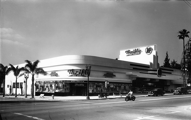 Thrifty Drug Store - 1940's