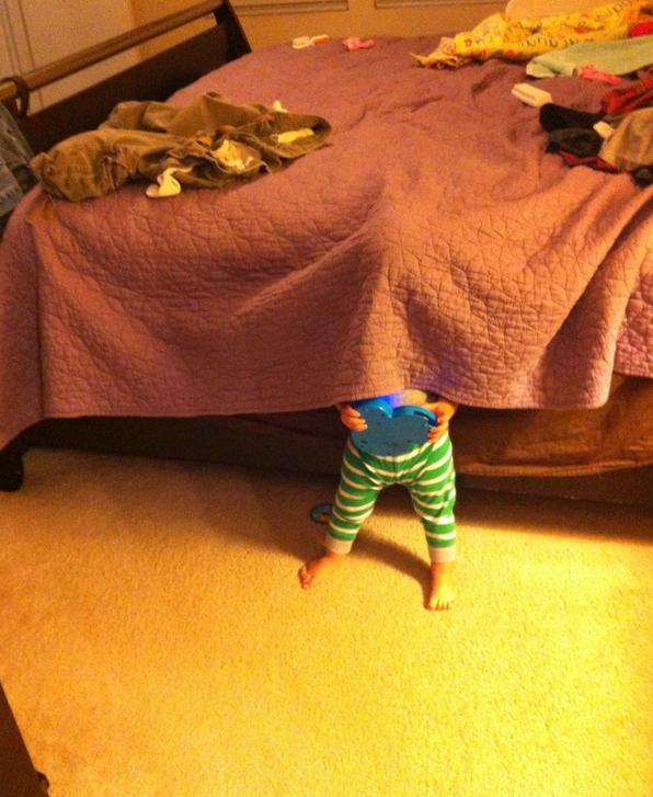 20 Kids Who Are Terrible At Hide And Seek
