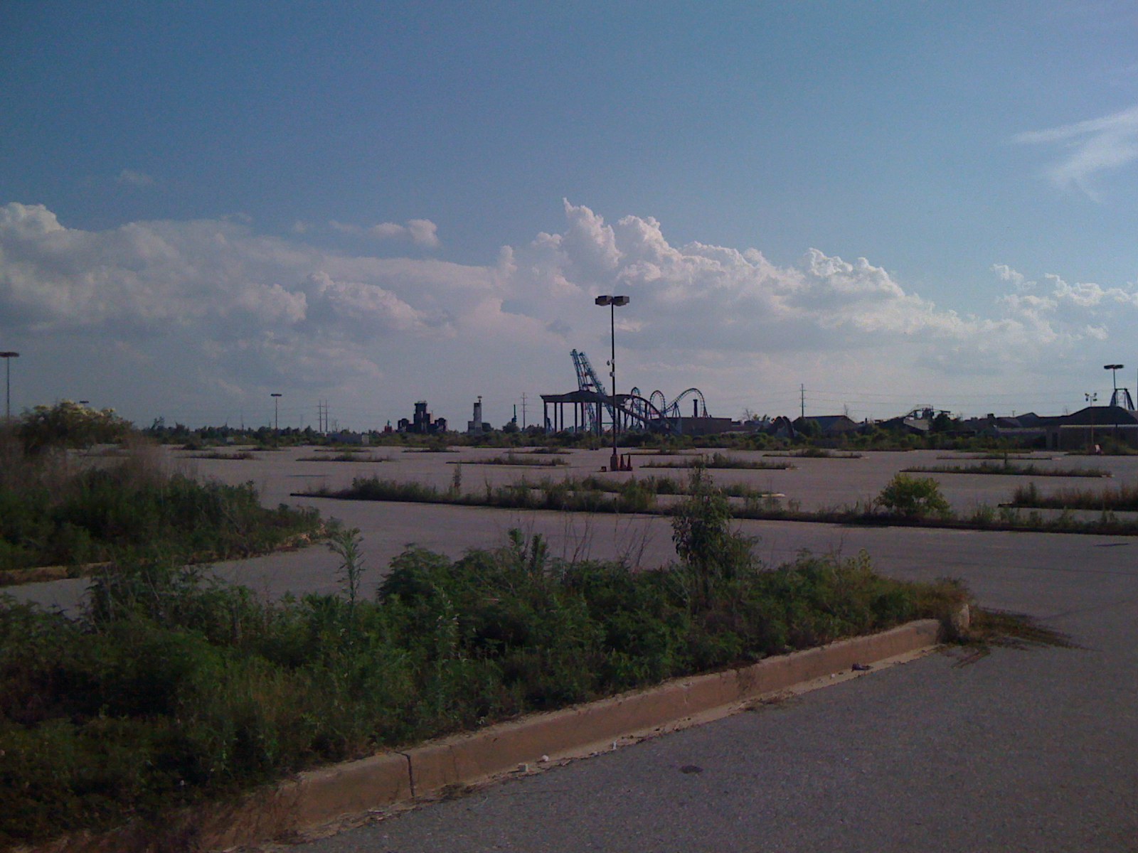 SIX FLAGS NEW ORLEANS 6 yrs after Katrina killed the park-2