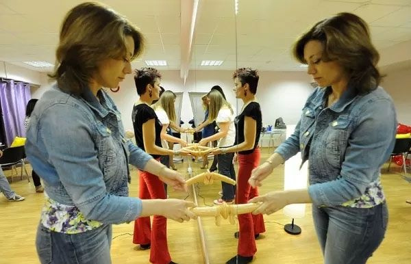 Hilarious: Russian Women Paying 100 For Oral Sex Classes Pics