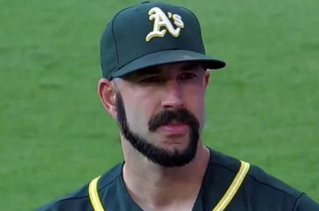 random pic mike fiers beard