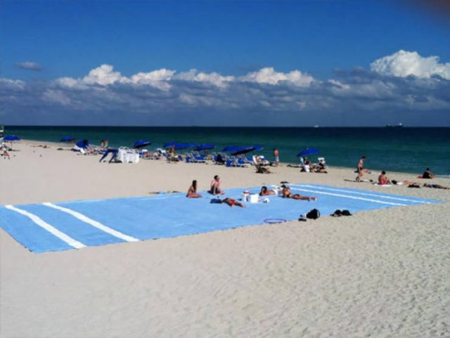 world's biggest beach towel