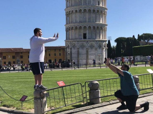 piazza dei miracoli - || . . .