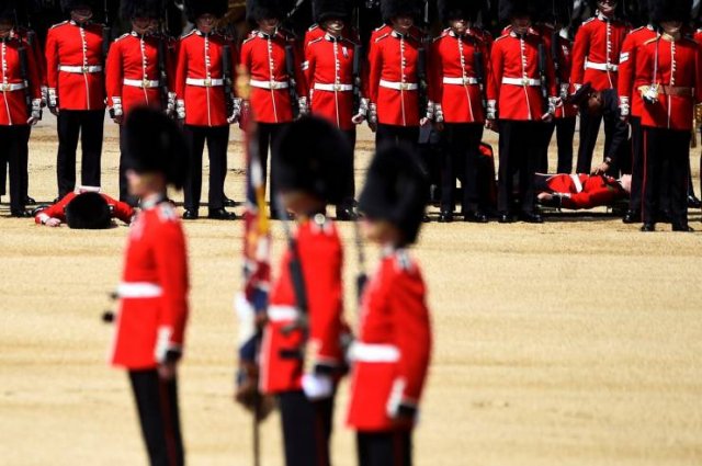 faint rehearsal for trooping the colour june 2019