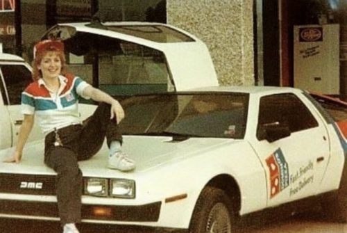 domino's pizza delorean - Me