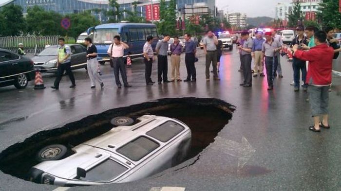 street art sinkhole