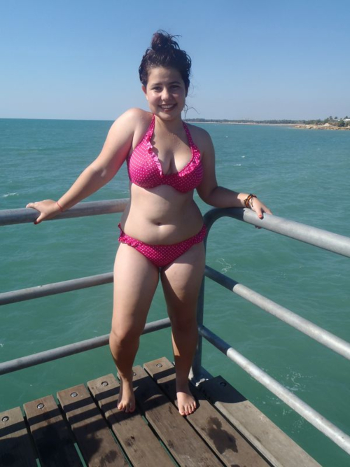 chubby girl bikini