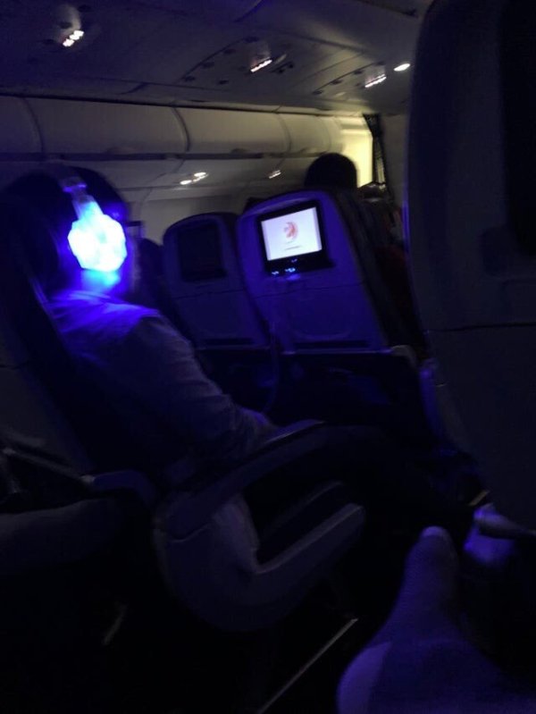 plane lights off