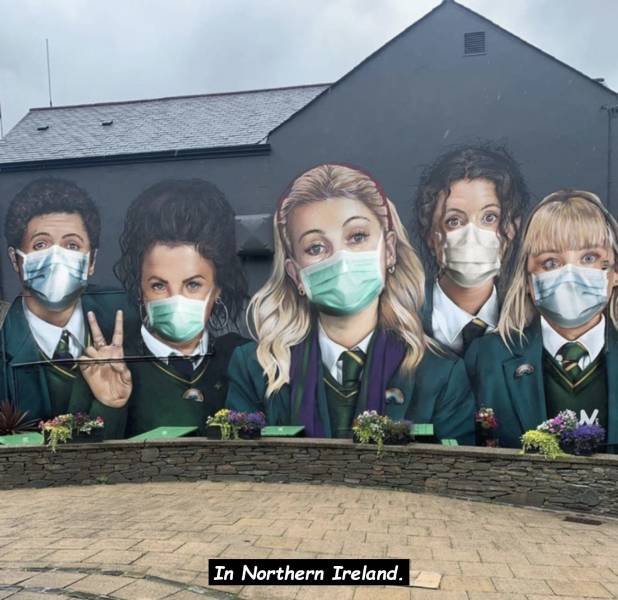 derry girls mural masks - In Northern Ireland.