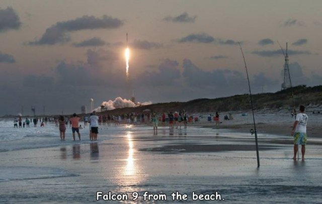 playalinda beach rocket launch - Falcon 9 from the beach