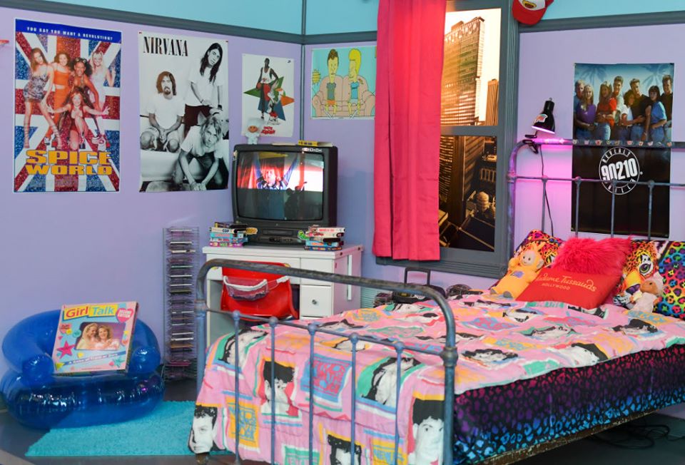 90s themed bedroom - Tous 183 St & Els Nirvana Word 90210 me histasias Girl Talk