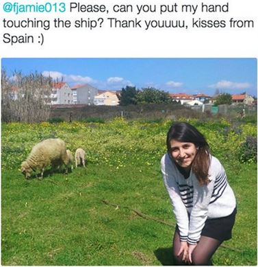 funny photoshop by james fridman - Please, can you put my hand touching the ship? Thank youuuu, kisses from Spain