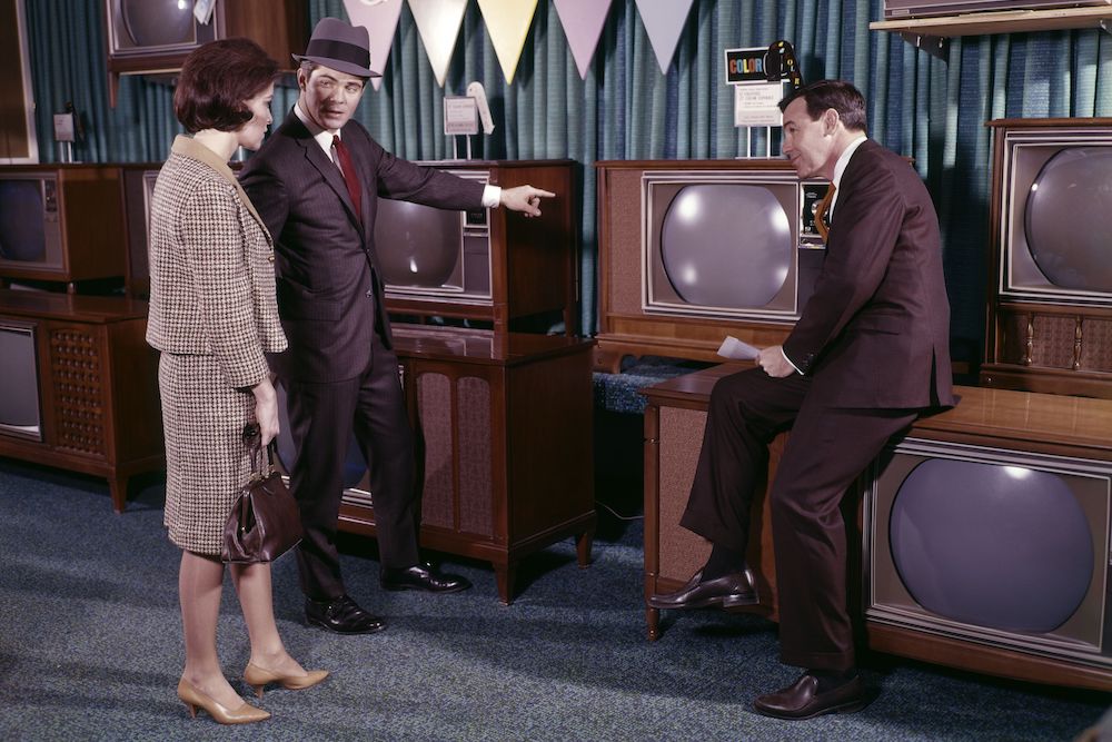 first tv set - Color